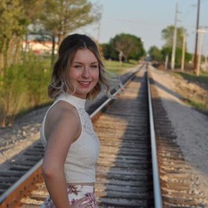 Meet your Posher, Caitlyn